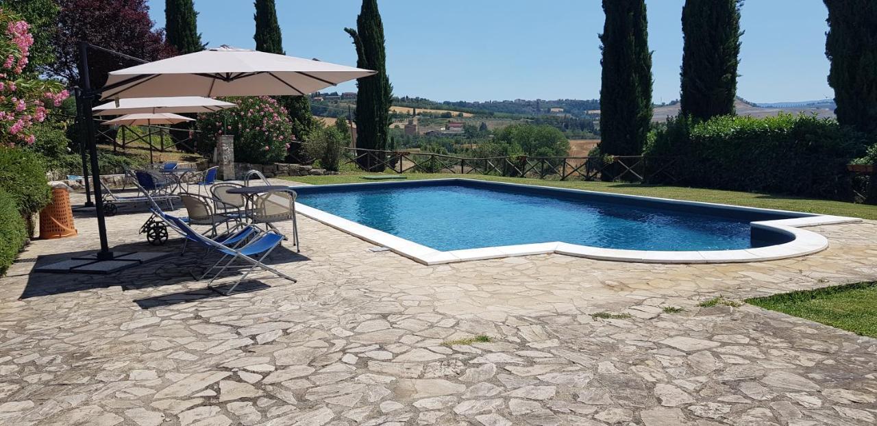 Case In Campagna Con Piscina A Todi Bagian luar foto