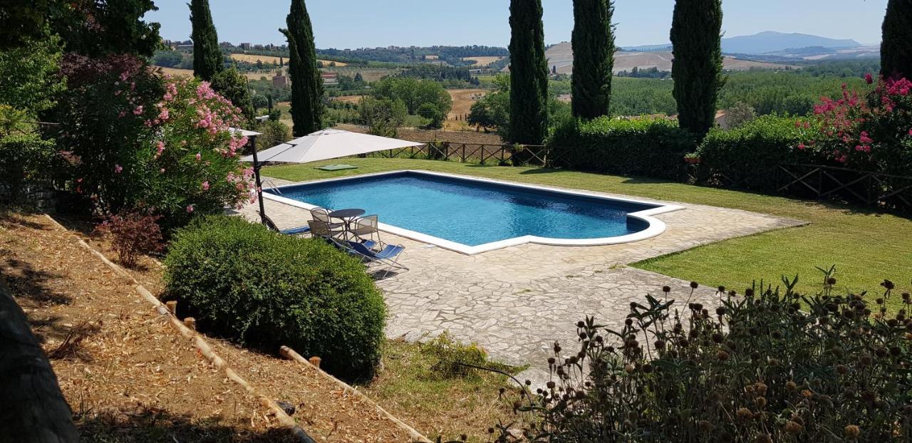 Case In Campagna Con Piscina A Todi Bagian luar foto